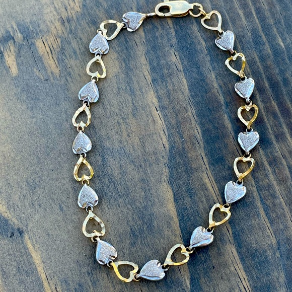 14k Gold Heart Bracelet - Picture 1 of 5